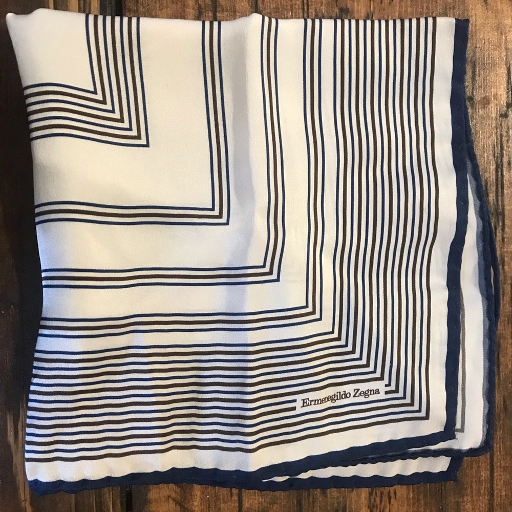 Beige, blue and brown pocket square